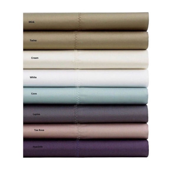 Calvin Klein Florence Stitch 500 Thread Count QUEEN Flat Sheet LUPINE - Picture 1 of 5